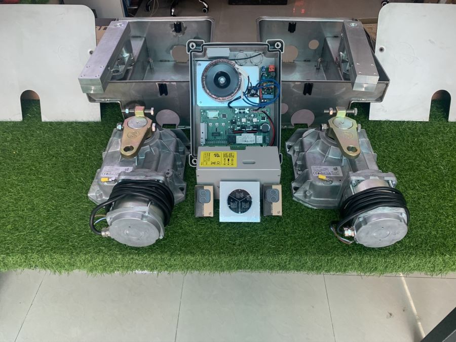 Motor cổng âm sàn V2 Italy