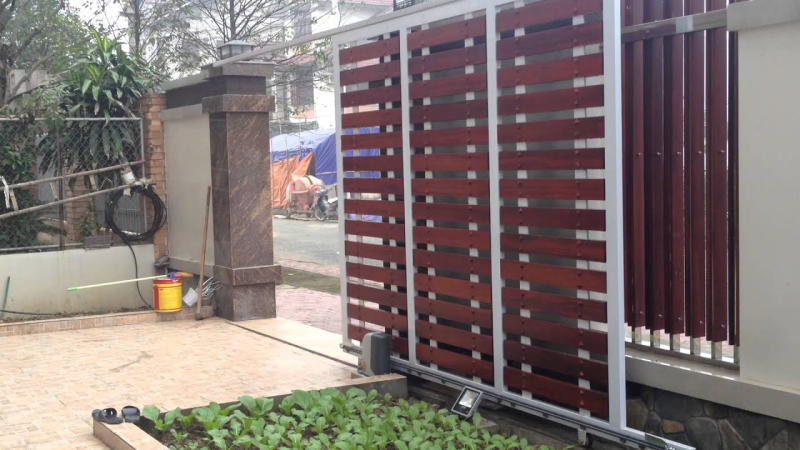 cổng lùa tự động Powertech 500kg - motorcongtudong.com.vn