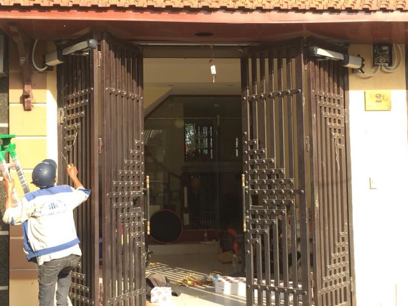 lắp đặt cổng tự động cánh tay đòn - motorcongtudong.com.vn